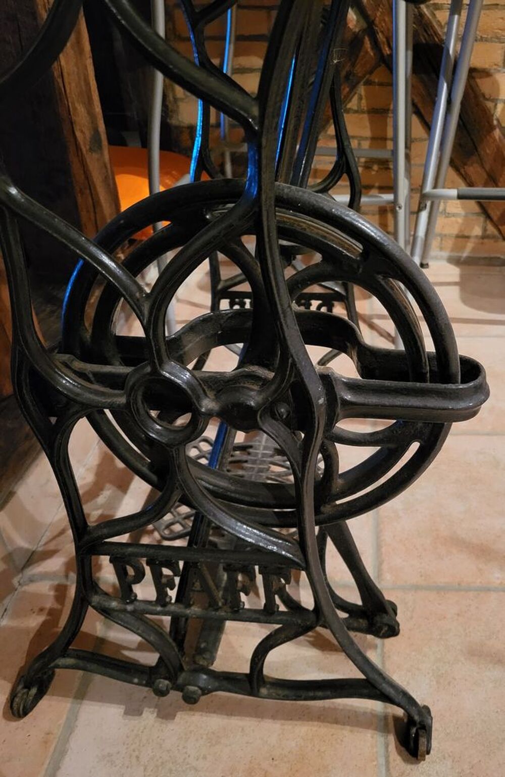 Machine &agrave; coude PFAFF 