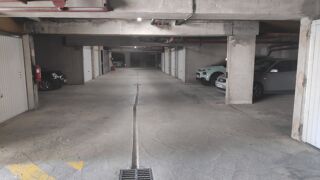  Parking / Garage � louer 15 m� Aix-en-provence