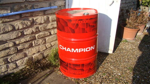 F�t / bidon m�tallique Champion  205 litres
20 Gargenville (78)