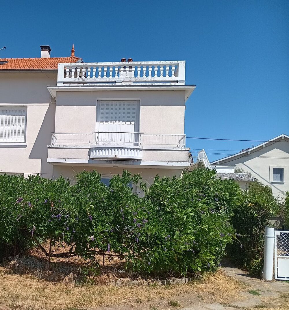 Location Appartement Appartement à Paslière avec jardinet et garage Paslières