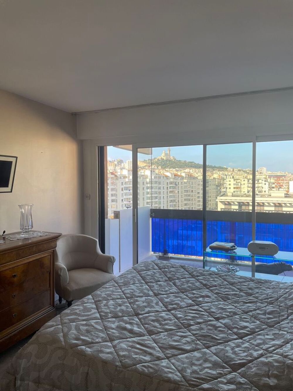 Vente Appartement Grand appartement dans résidence Marseille 6