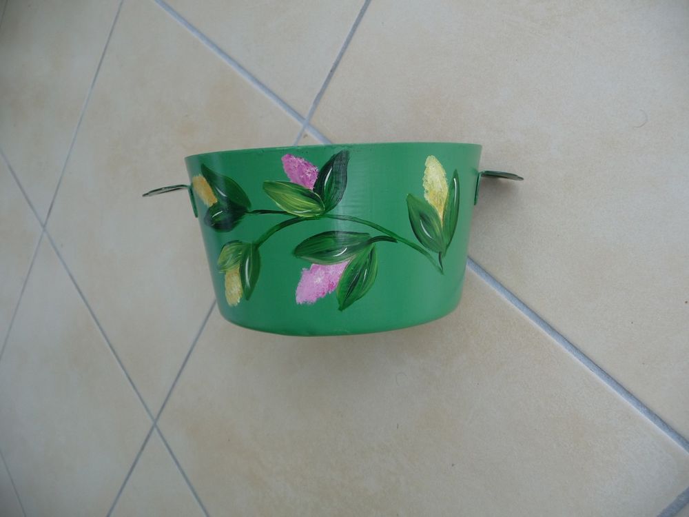Moule &agrave; charlotte ancien d&eacute;cor peint motifs floraux Décoration