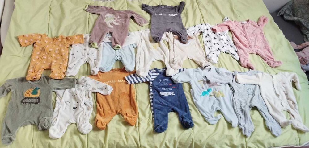 lots pyjama b&eacute;b&eacute; pr&eacute;matur&eacute; Vêtements enfants
