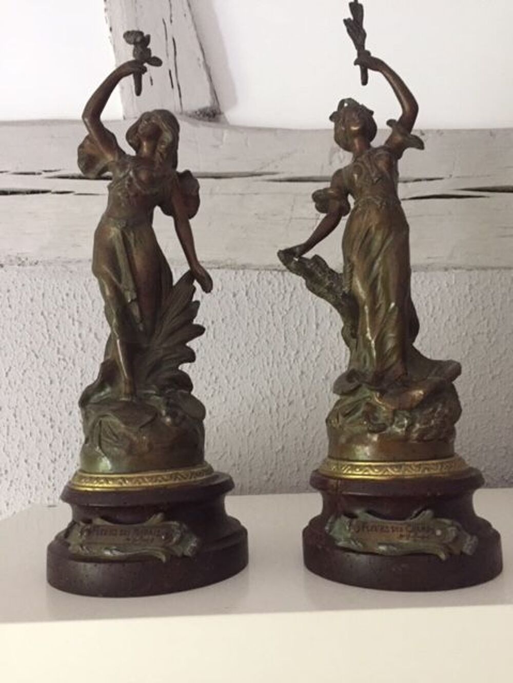 Statuettes r&eacute;gule .CH. RUCHOT 