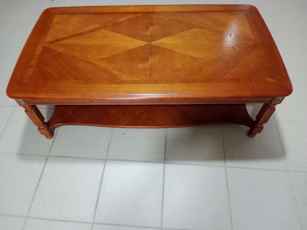 Table salon ( effet marqueterie) Meubles