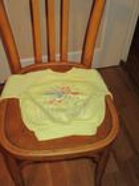 Sweat jaune neuf 0 M�rignies (59)