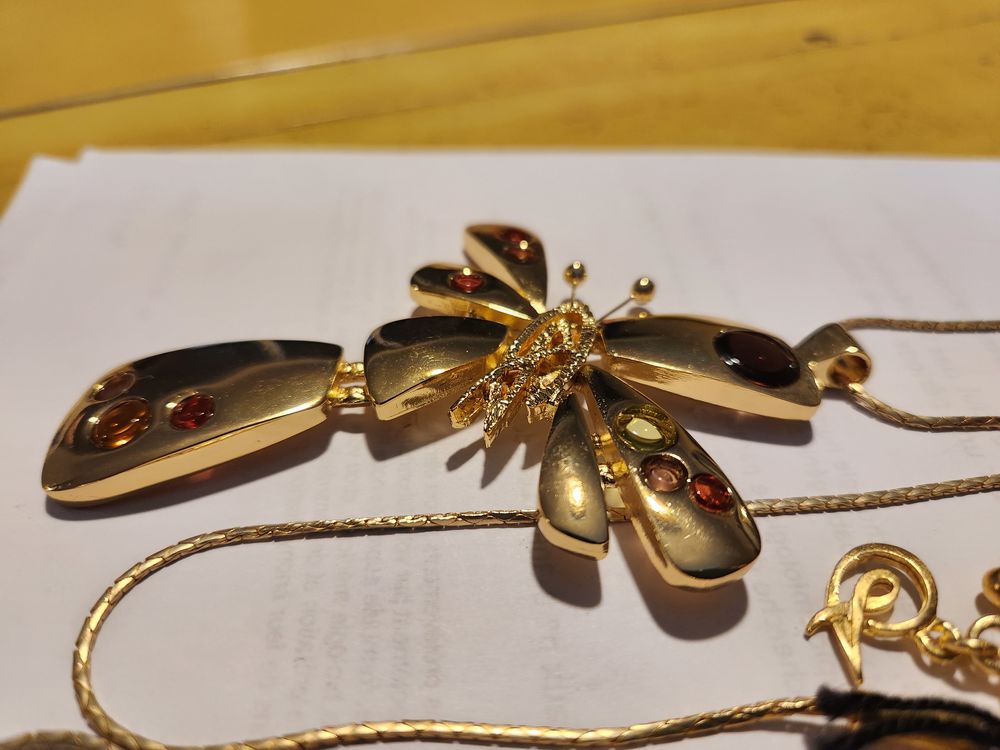 Collier Pendentif Croix Dor&eacute; brillant multicolore Lacroix Bijoux et montres