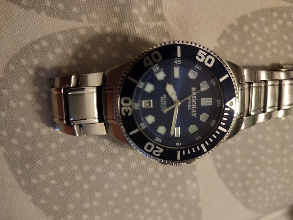 Achetez montre de plongée quasi neuf, annonce vente à Marseille