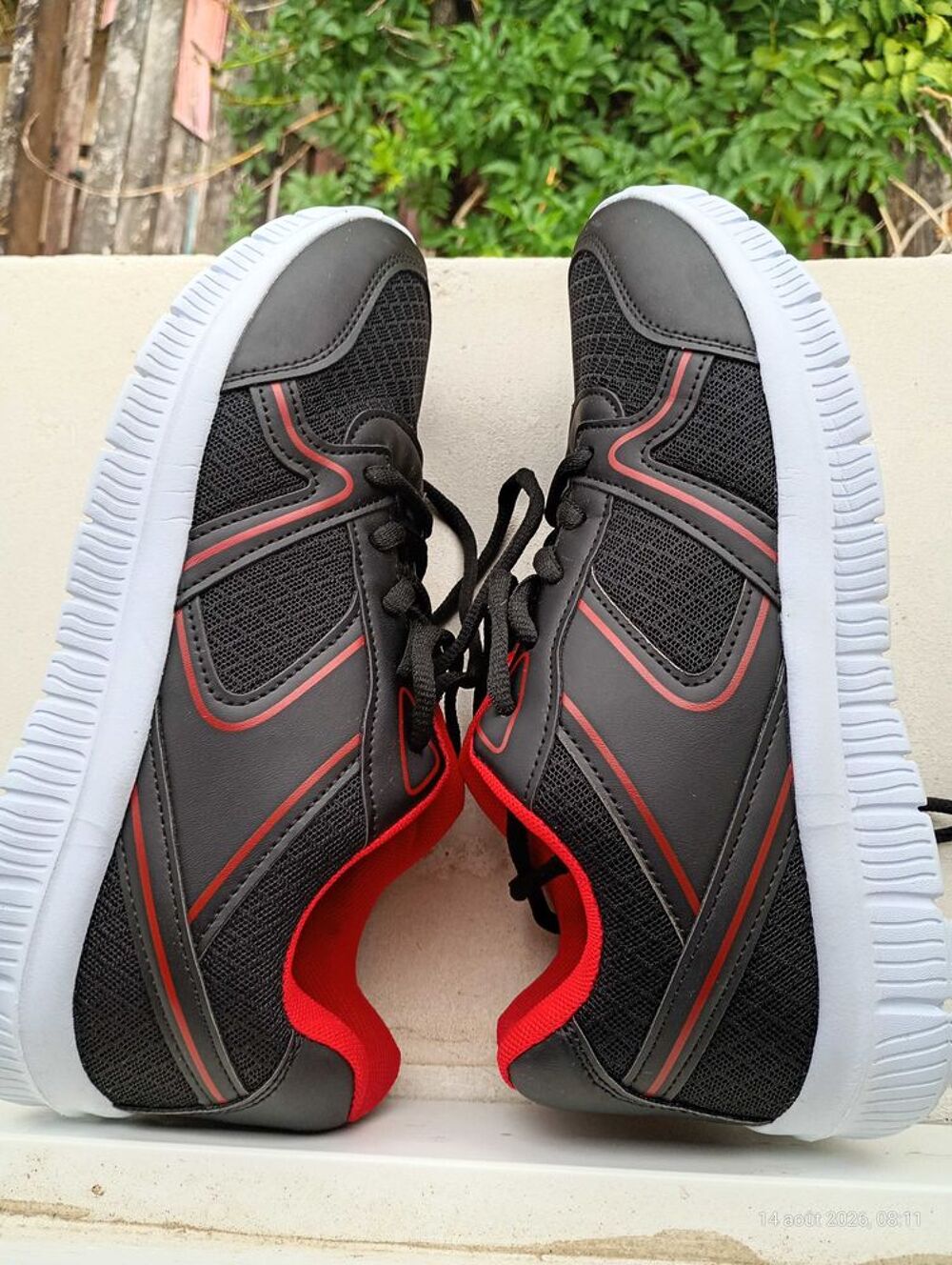 basket femme taille 40 marque tissaia neuve Chaussures