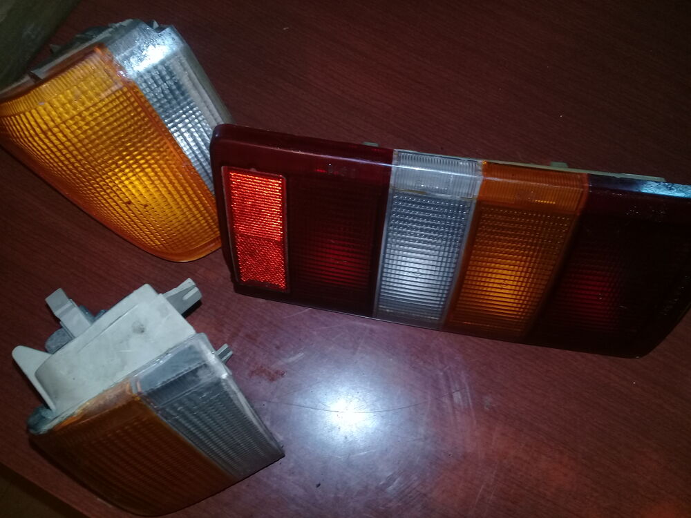 Phare 305 peugeot 84 Bricolage