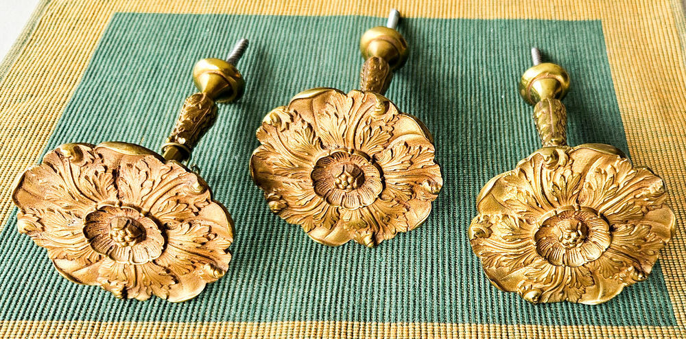 2 BARRES &agrave; RIDEAUX, L 4 m - Fleurons/ Embrasses LAITON Décoration