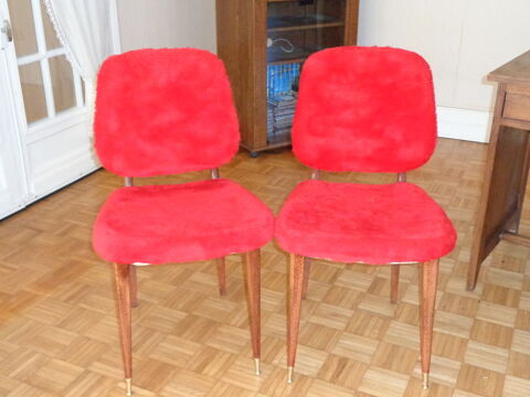 2 chaises tissu rouge 15 Saint-Sve (33)