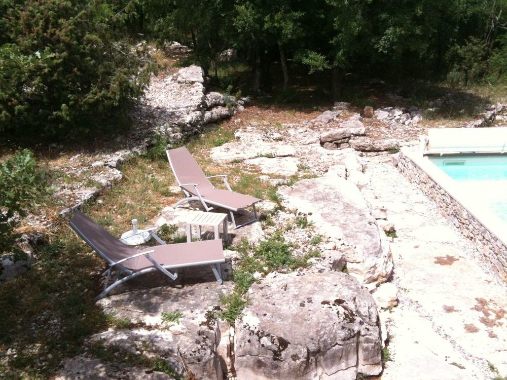   Maison en pierres, en pleine nature, avec piscine privée     Rhône-Alpes, Labeaume (07120)