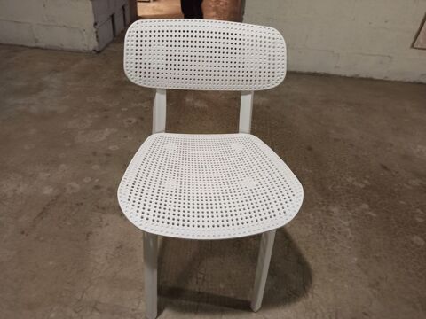 4 chaises 0 Angers (49)