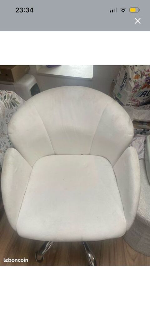 chaise de bureau 70 Lusignan (86)