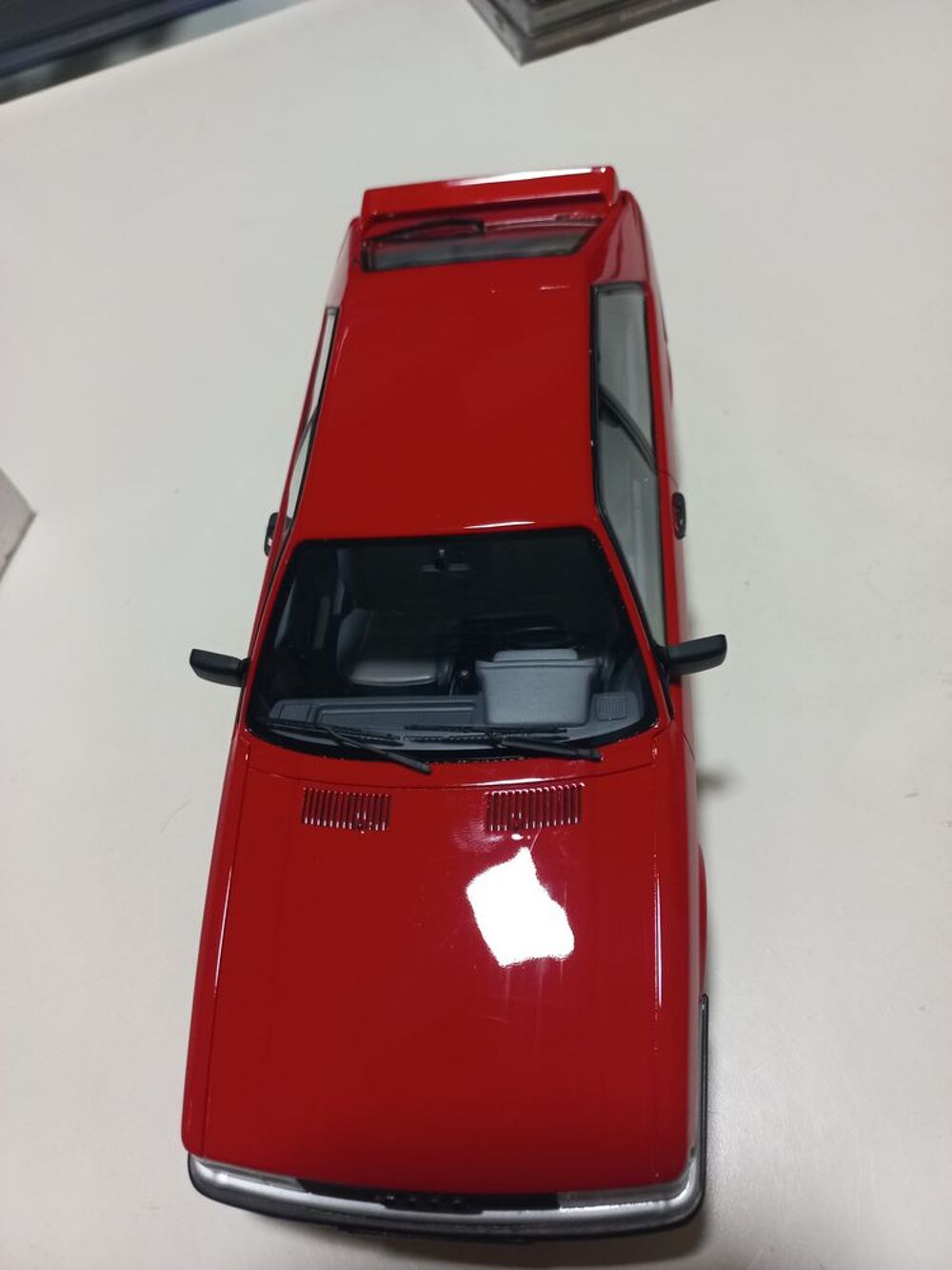 Voiture de Collection miniature &eacute;chelle 1/18&egrave;me audi quattro 