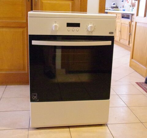 CUISINIERE Beaumont (63)