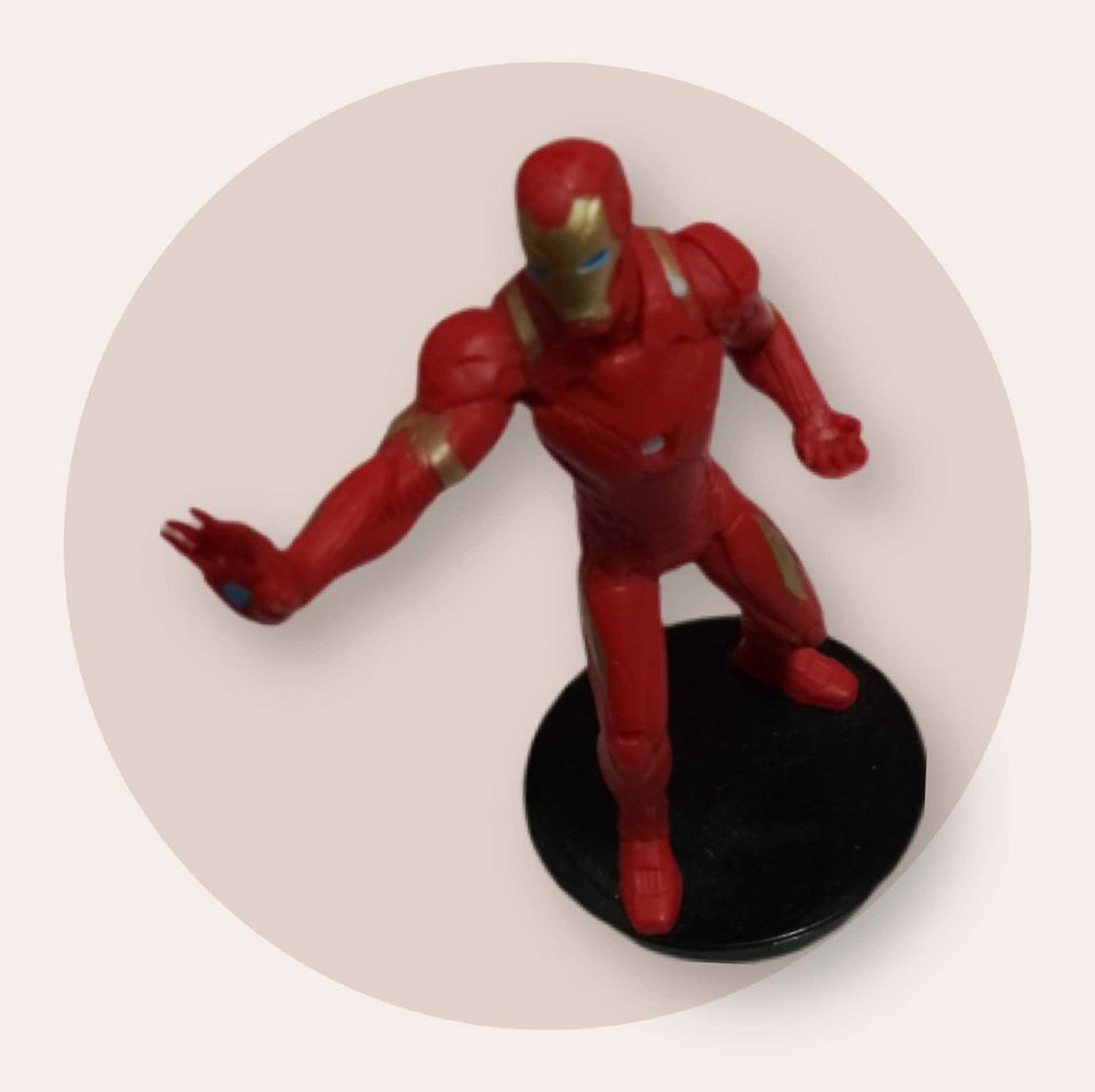figurine super hero 