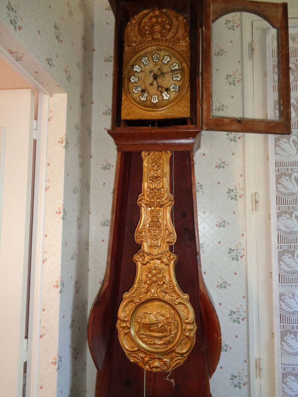 Comtoise ancienne Bijoux et montres