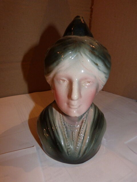 TIRELIRE A CASSER BUSTE DE FEMME 40 Brest (29)