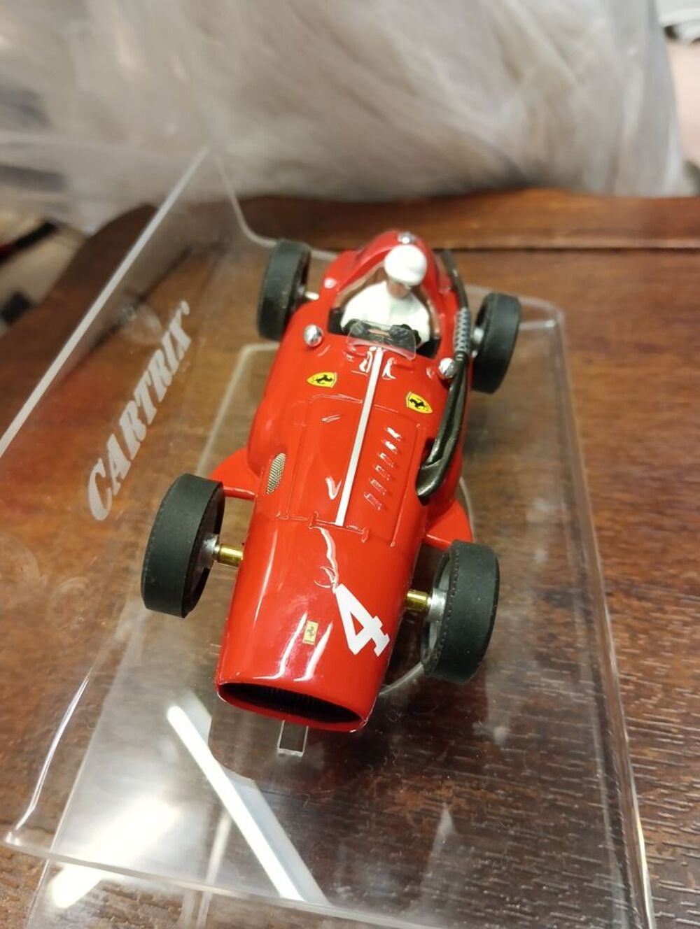 Voiture de slot au 1 32 &egrave;me Ferrari F555 - 1955 
