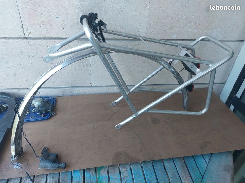 grand porte bagages arri&egrave;re aluminium Vélos