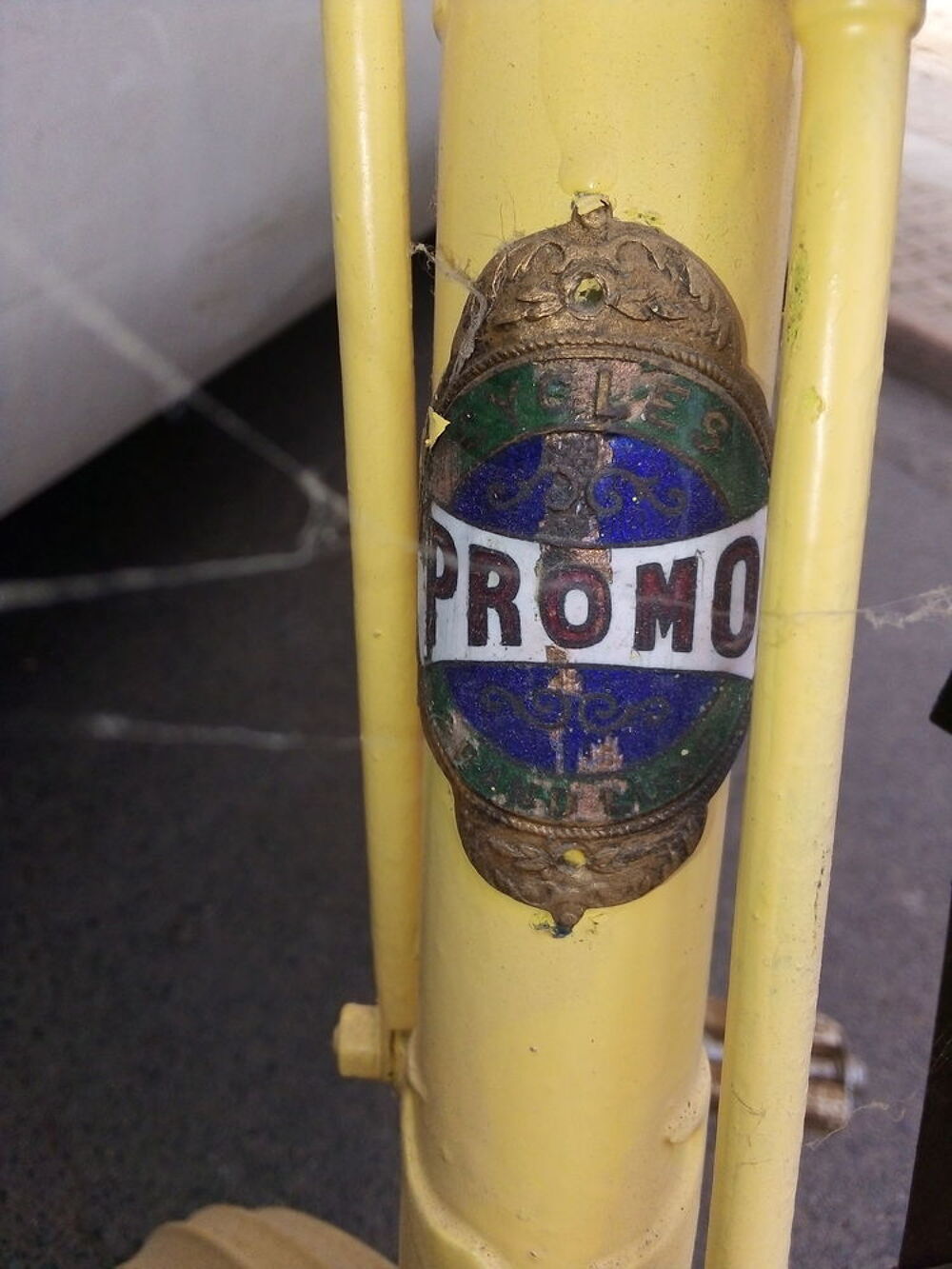 Velo promo-vichy des ann&eacute;es 1960 Vélos