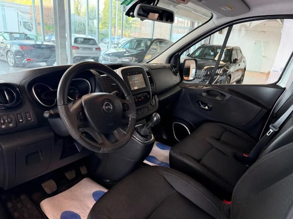 Vivaro VIVARO COMBI 9 PLACES 1,6L CDTI BI-TURBO 120cv 9 PLACES 2015 occasion 55100 Verdun