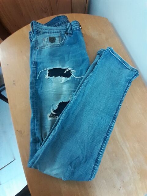 Jean destroy Kaporal - Taille M (-80% ) 24 Baume-les-Dames (25)
