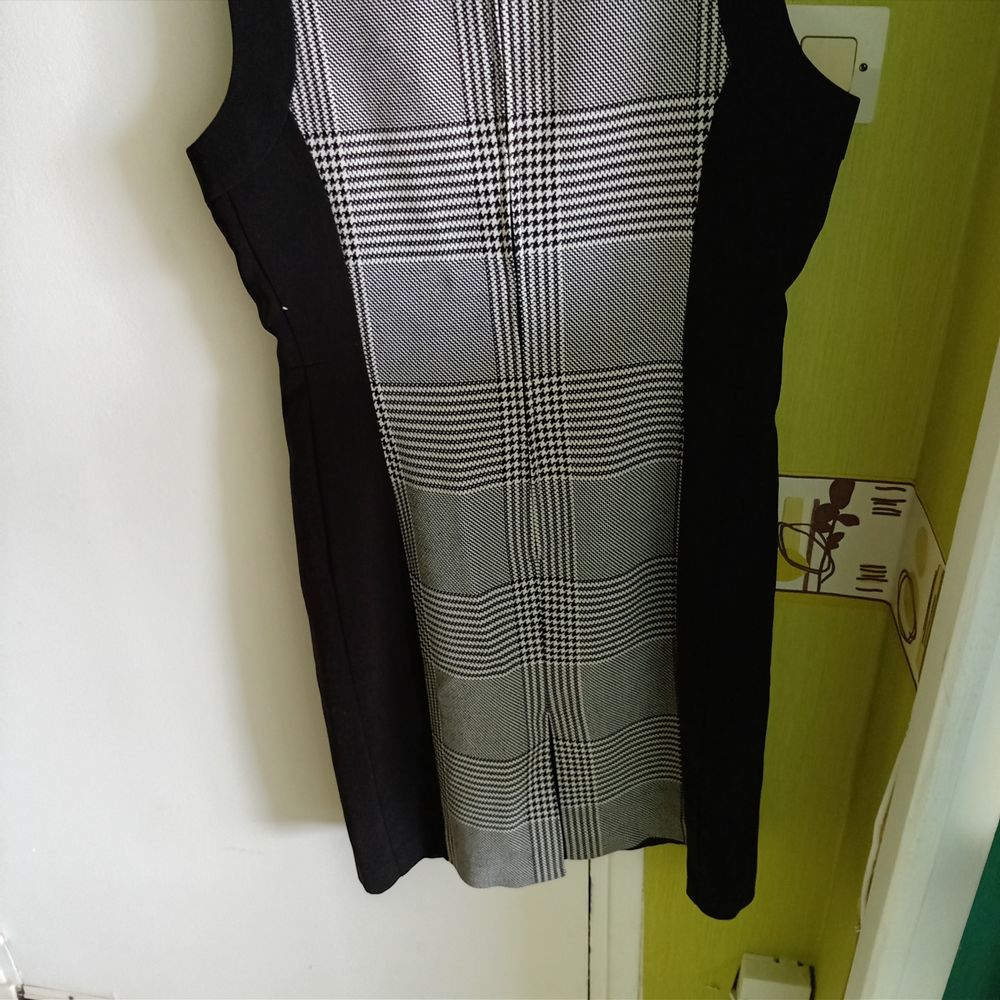 Robe femme manches courtes Vêtements