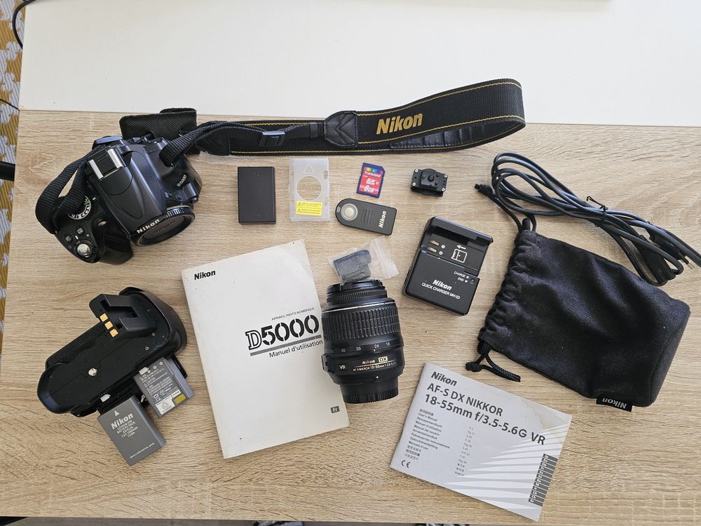Nikon D5000 avec accessoires Photos/Video/TV