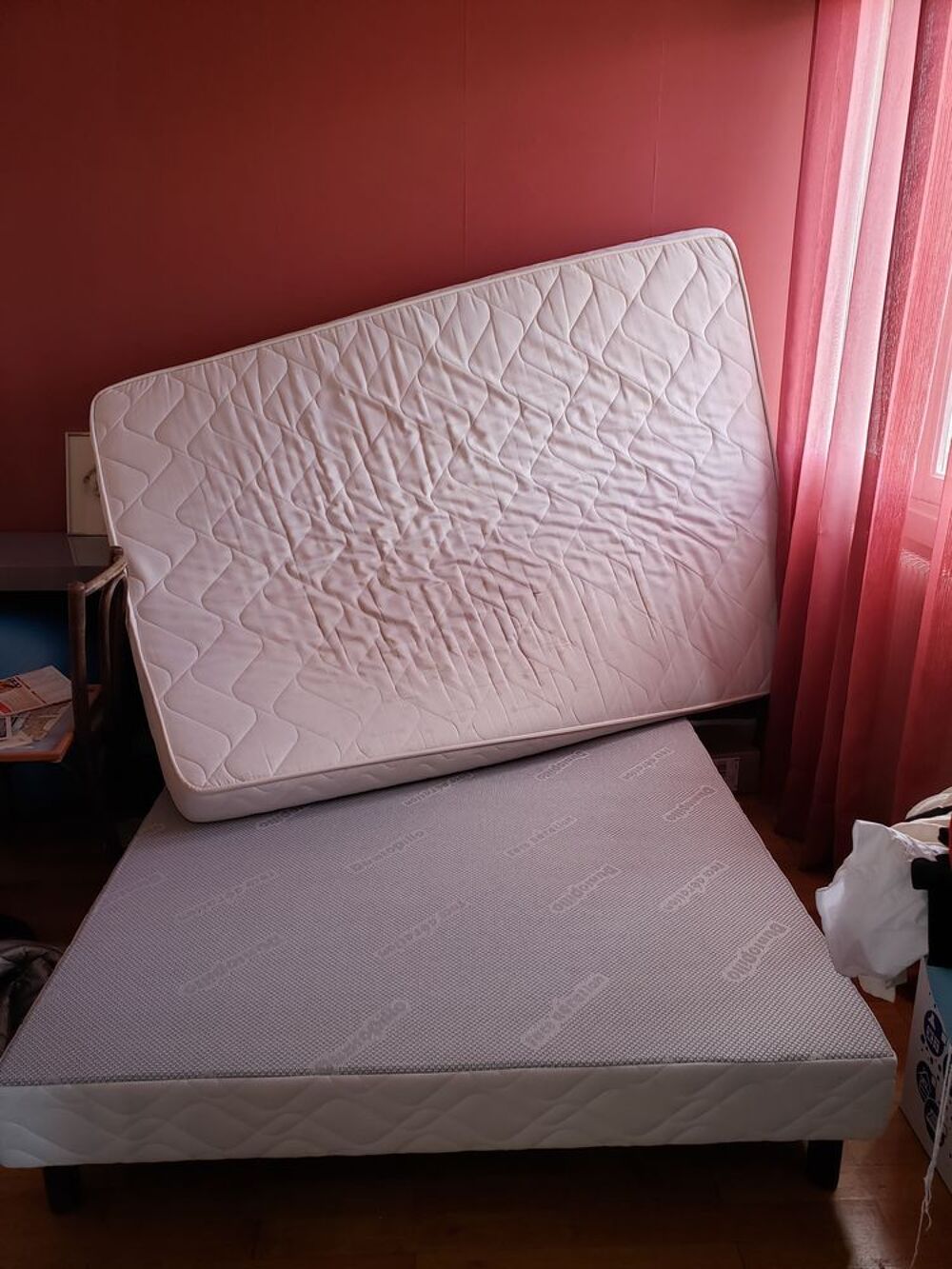 SOMMIER DUNLOPILLO + MATELAS Meubles