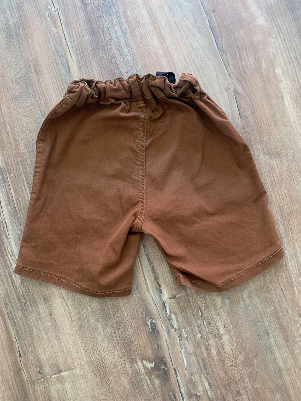 Short enfant gar&ccedil;on " Mushi " Vêtements enfants
