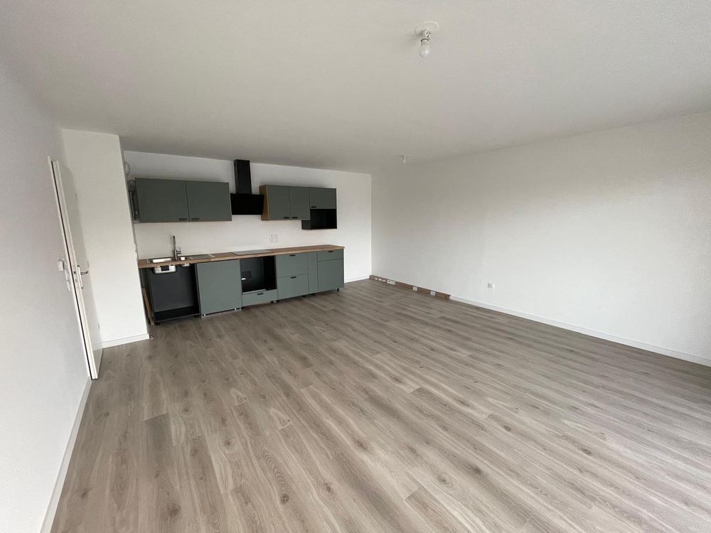 Location Appartement Appartement T4 avec deux balcons et deux places de parking Saint-andré-lez-lille