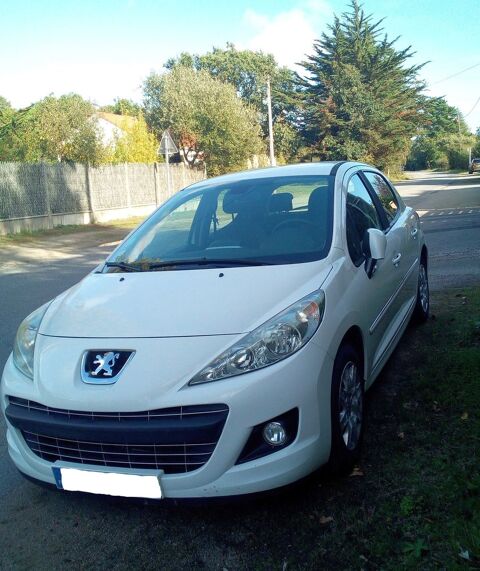 Peugeot 207 1.4 HDi 70ch FAP Business Pack