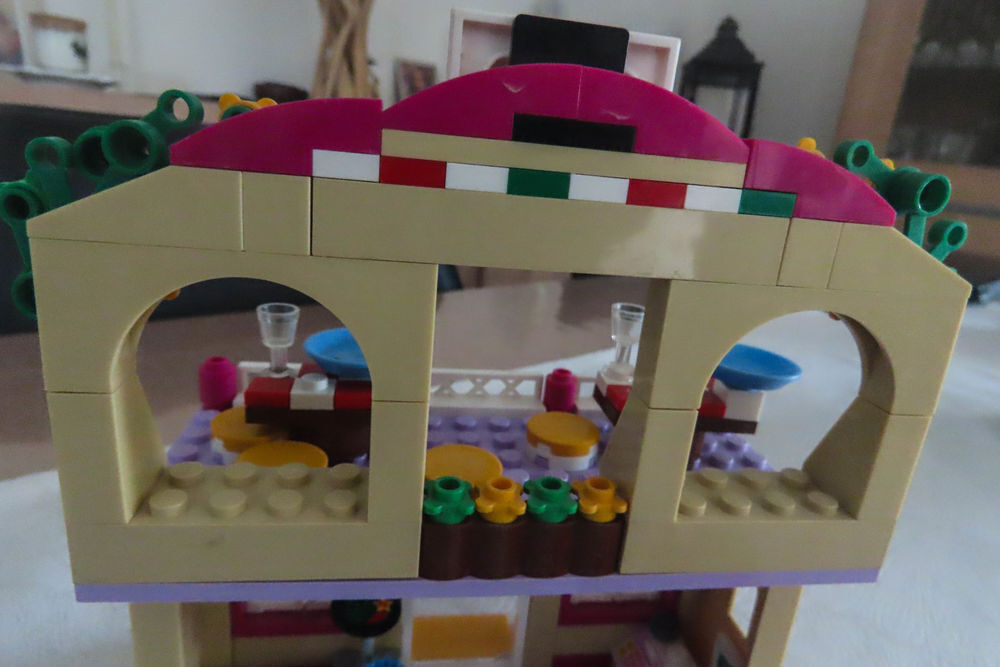 LEGO FRIENDS pizzeria Heartlake city Jeux / jouets
