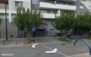  Parking / Garage à louer 14 m²