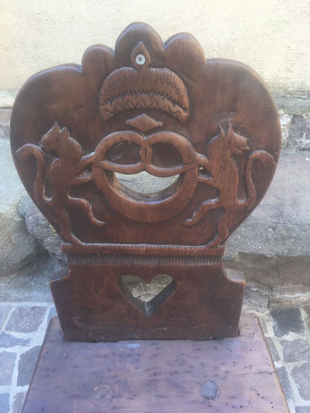 Chaise stabelle/blason h&eacute;raldique/Bretzel armoirie Suisse Meubles