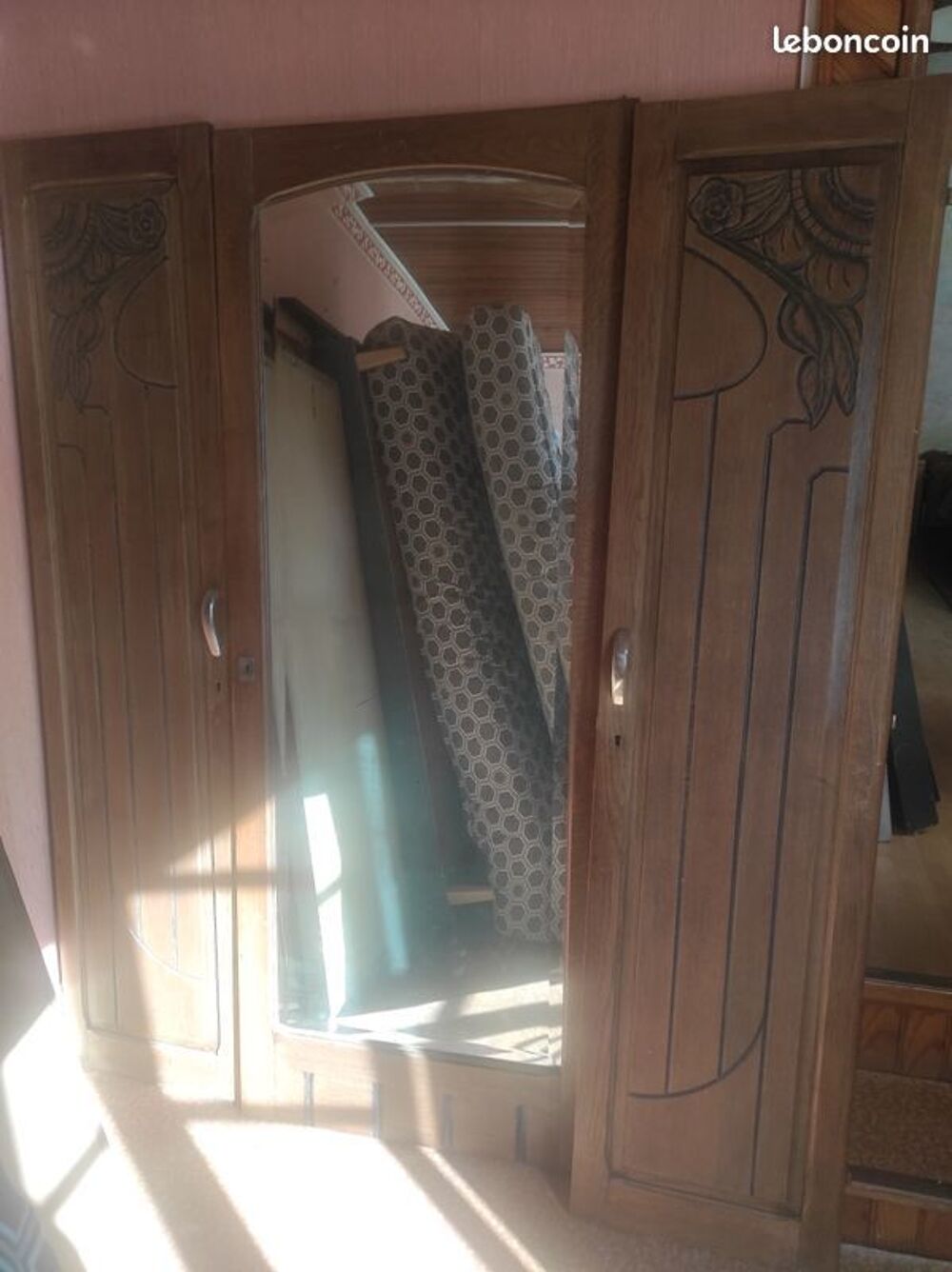 Armoire avec penderie Meubles