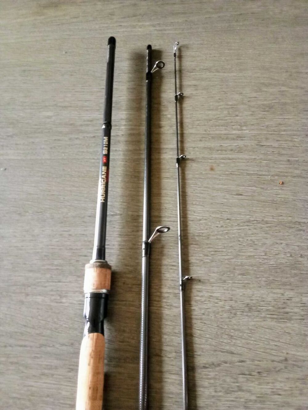 canne en trois brins 2M10 action de pointe tr&egrave;s l&eacute;g&egrave;re valeurs 60€ c&eacute;der &agrave; 20€ Sports