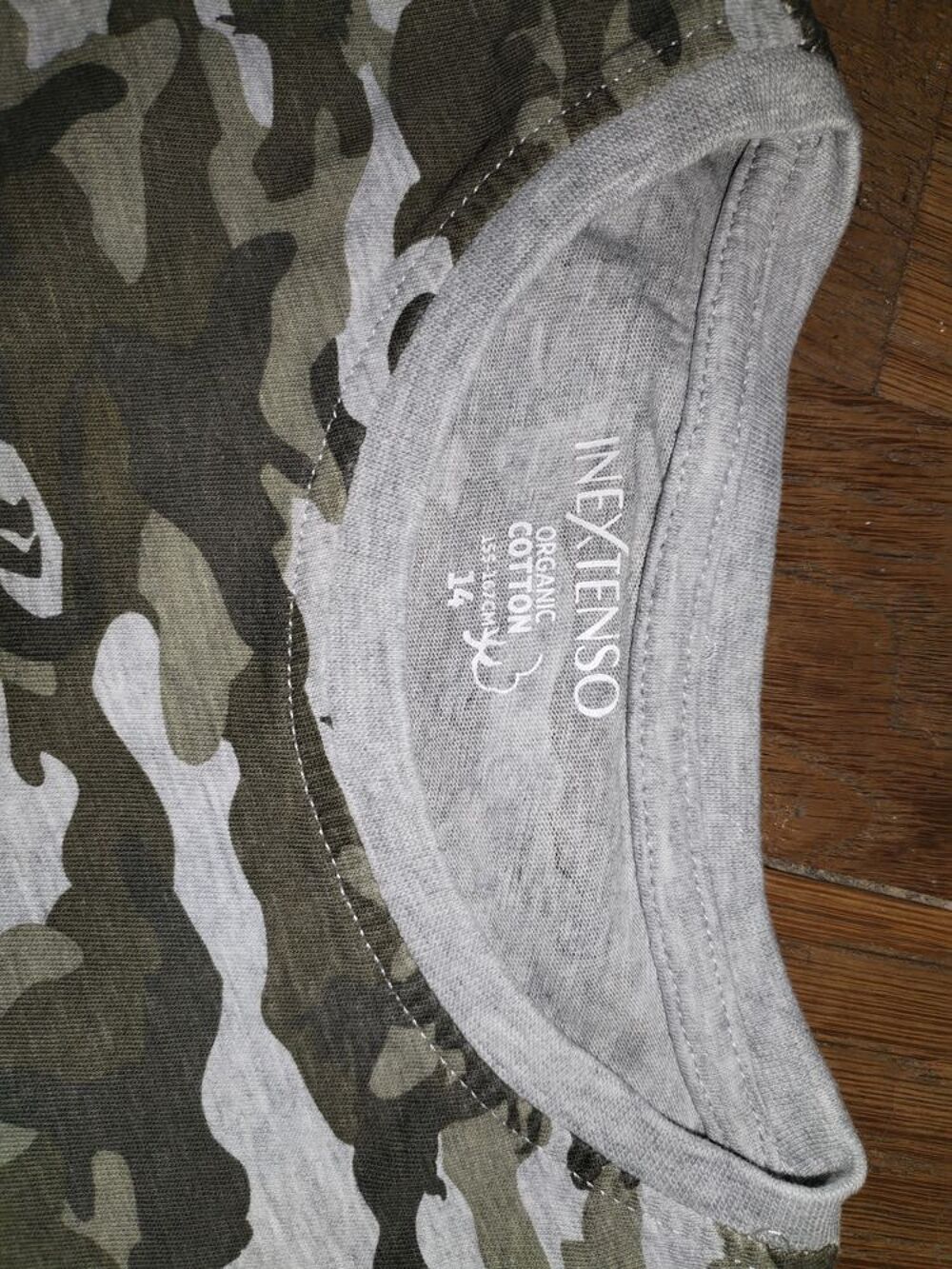 T shirt (Taille 14 ans) camouflage Vtements