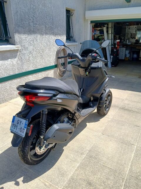 Scooter PIAGGIO 2024 occasion Urcuit 64990
