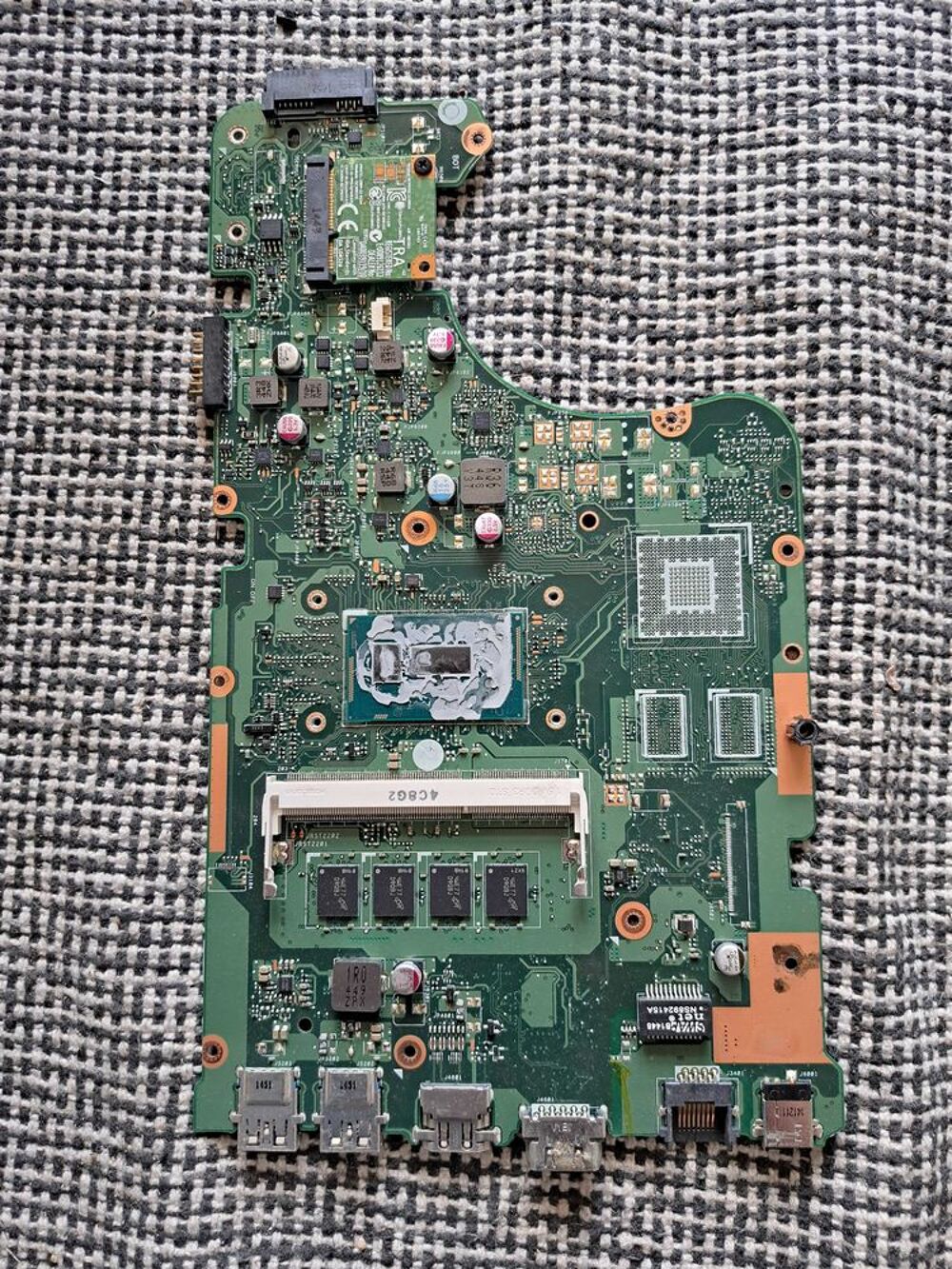 Carte m&egrave;re ordinateur ASUS Matériel informatique