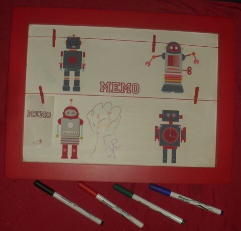 Tableau Blanc m�mo + 4 marqueurs + 4 mini �pingles. 15 Montreuil (93)