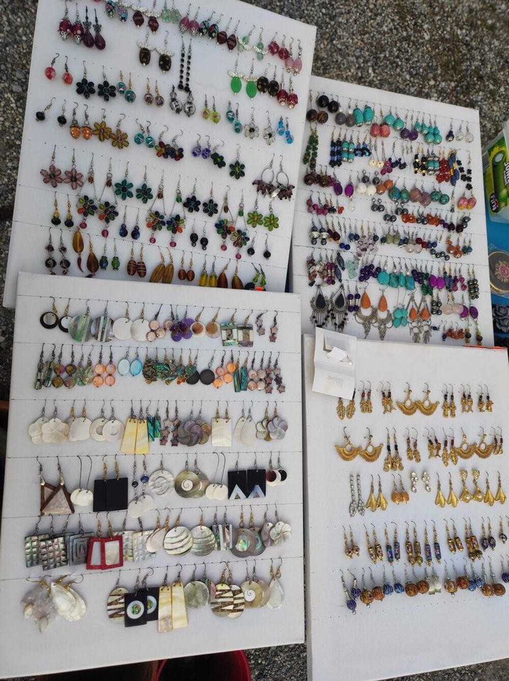 boucles d'oreilles Bijoux et montres