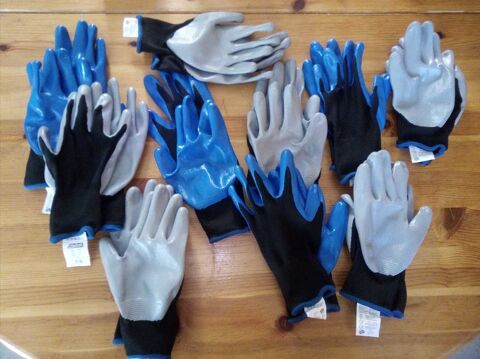 Lot 10 paires de gants de travail caoutchouté paume neuf. Taille 7. Sur Amiens Rivery. Pas d'envoi. Amiens (80)
