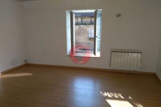  Immeuble à vendre 10 pièces 235 m²