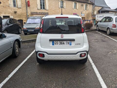 Fiat Panda FINITION CROSS HYBRIDE 2023 occasion Objat 19130