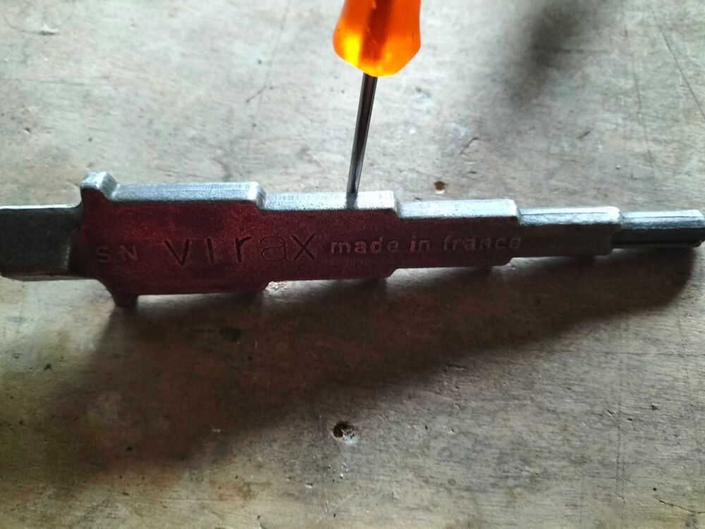 cl&eacute; etag&egrave; virax radiateur Bricolage