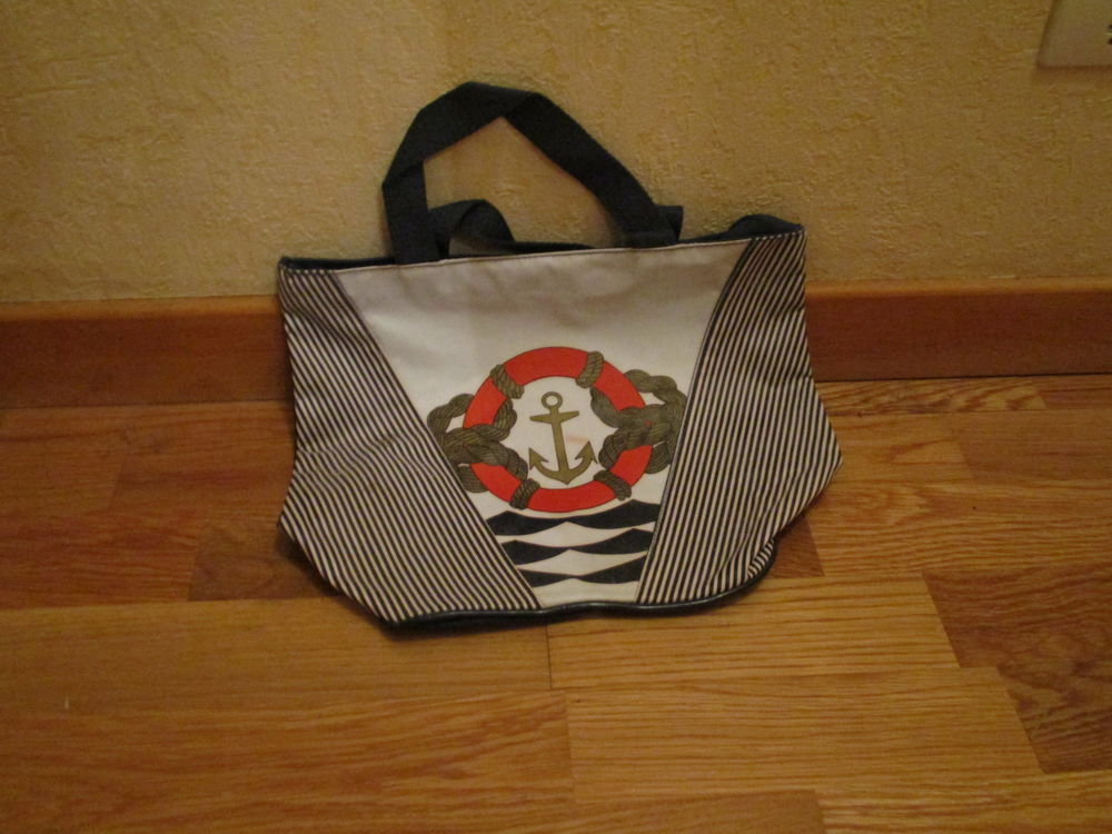 petit sac plastifi&eacute; avec motif marin et fermeture &eacute;clair Dcoration